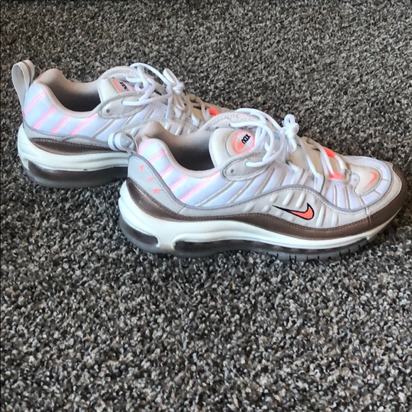 NIKE AIR MAX 98 - Picture 3 of 6
